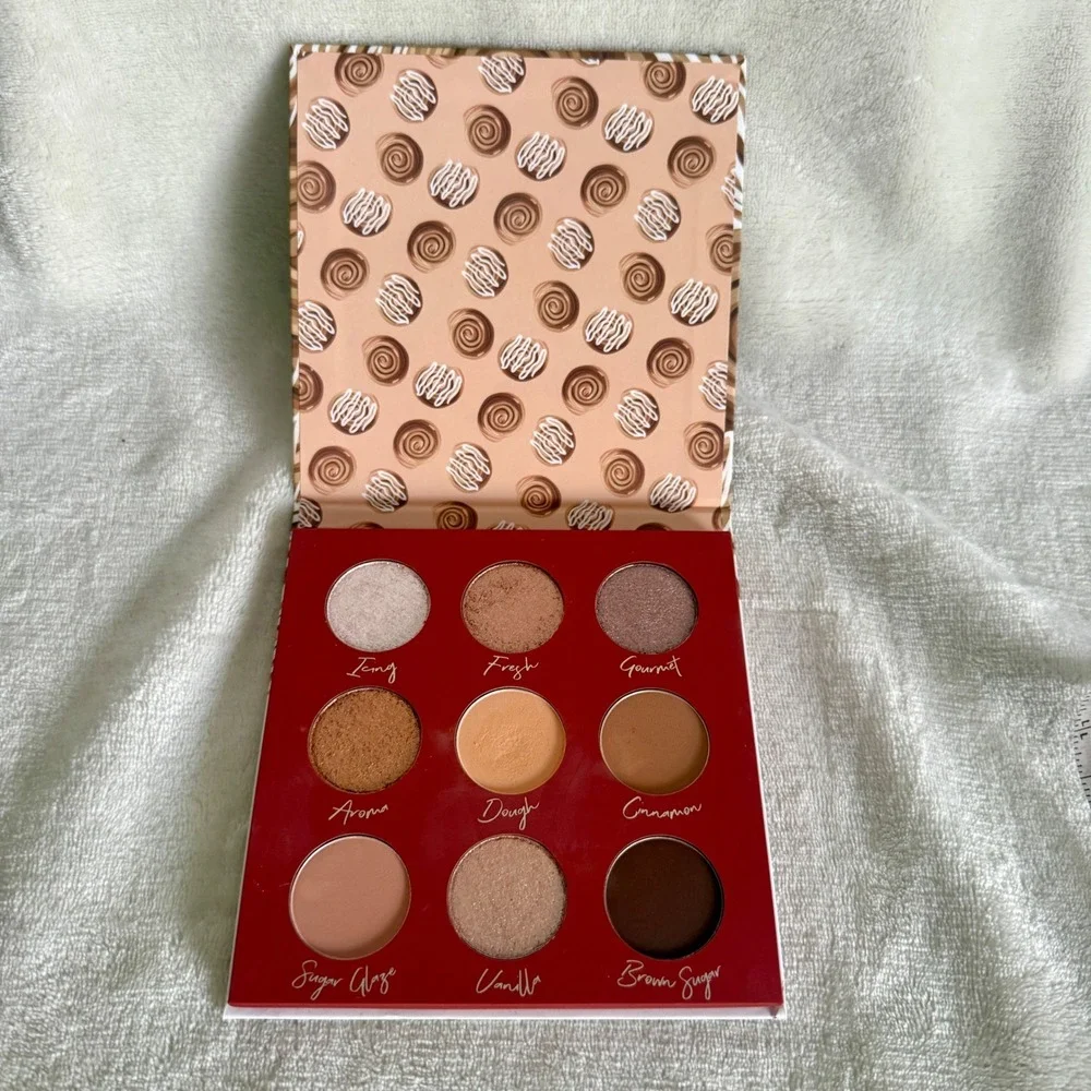 Eyeshadow Palette 9 Shades Neutral Matte Shimmer Everyday Makeup Natural Look